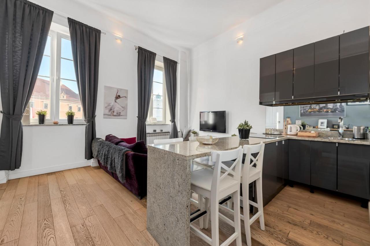 ורשה Lumina Apartments On The Market Square Near The Royal Castle מראה חיצוני תמונה